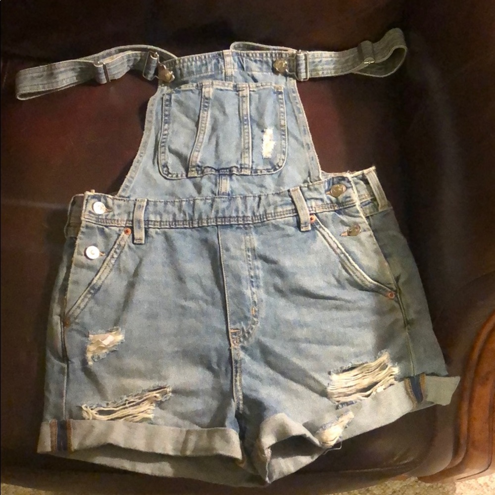 H&M bib Jean shorts